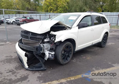 2014 Dodge Journey Sxt z USA, uszkodzony, nr VIN 3C4PDDBGXET122394